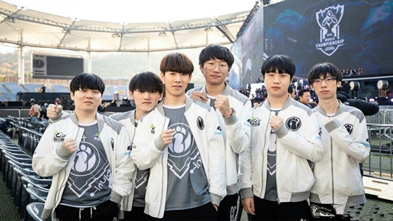 NIP与RA本赛季的阵容都以新人为主，年前首战均取得胜利