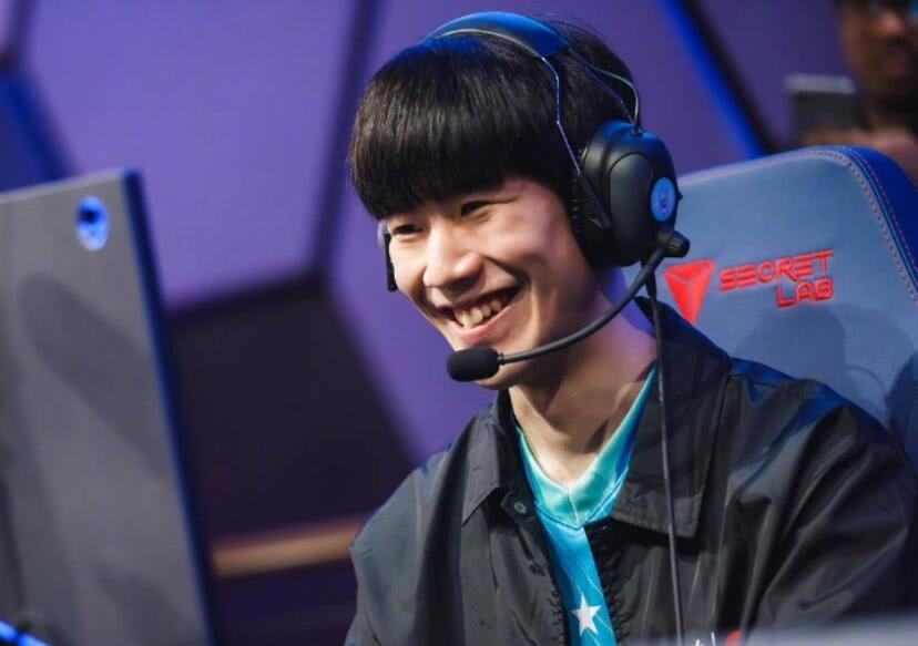 资讯自动步枪很容易码 维克托却能把人打的没脾气