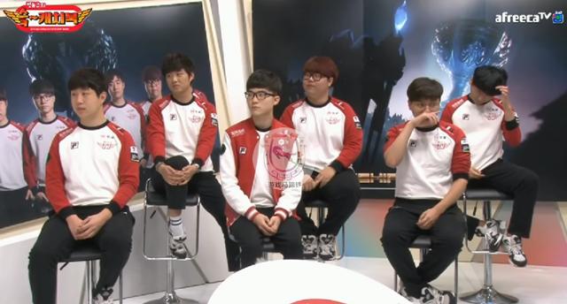 电竞比分网：英雄联盟S10 A组战，SN仰卧起坐头名晋级！