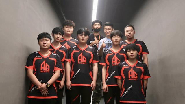 Vitality 击败 Spirit 以晋级 BLAST Rivals 2025 春季总决赛